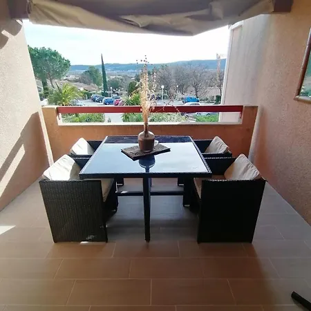 Duplex With Terrace In And Pool Apartmán Cogolin